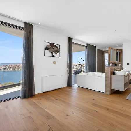 Medusa * トロギール